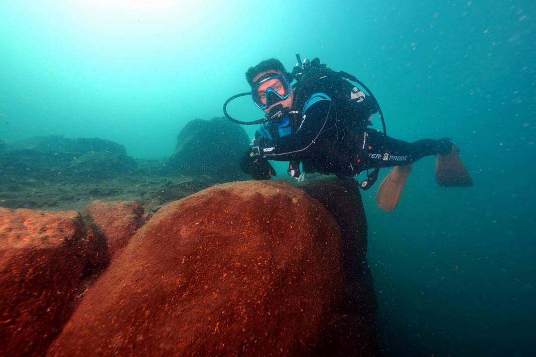 Gölde kale burcu ve duvar kalıntıları bulundu! Su altı turizmine katkı sağlayacak 24